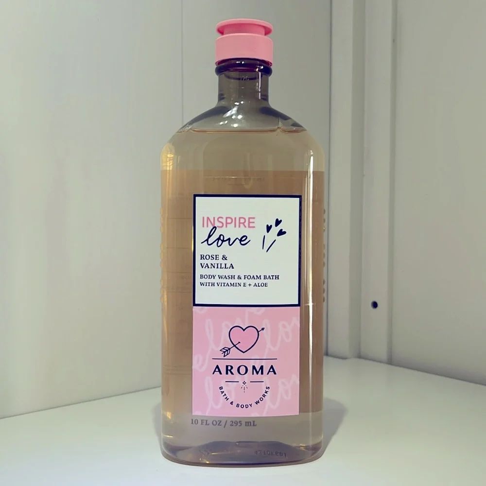 ROSE & VANILLA AROMATHERAPY FOAM BATH & BODY LOTION-NEW